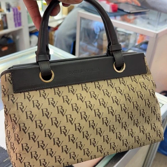 Bottega Veneta Tan and Black Monogram Shoulder Bag - Picture 2 of 3